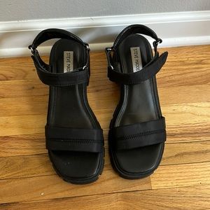 Steve Madden Louella Platform Sandal. Women’s Heeled Sandal. Black Size 8